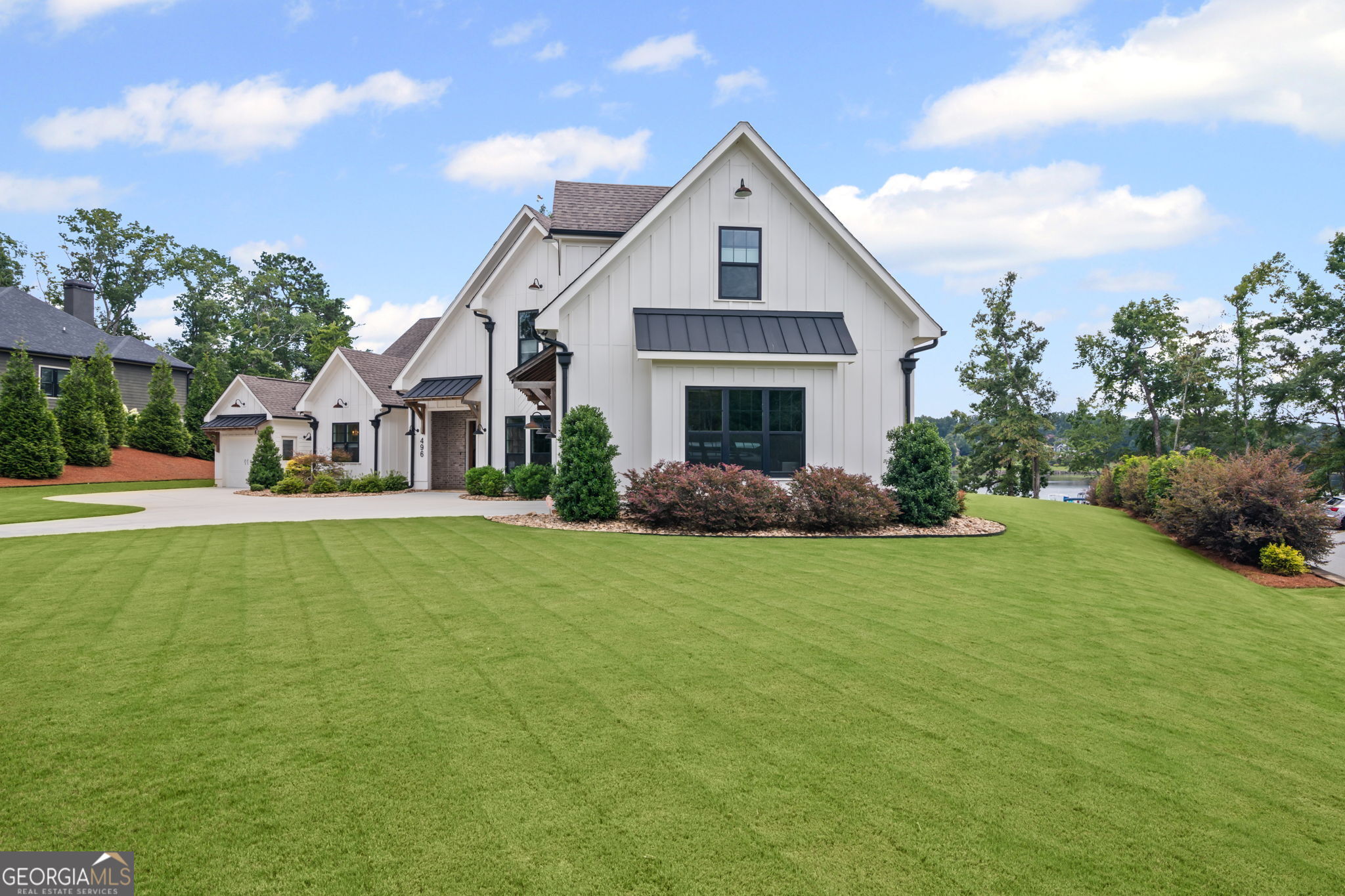 496 North Cove DR