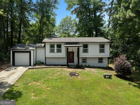 Photo of 3267 Sunderland Drive, Snellville, GA 30039 (MLS # 10554089)