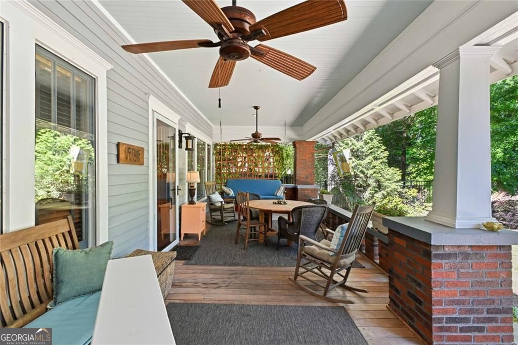 771 St Charles AVE NE