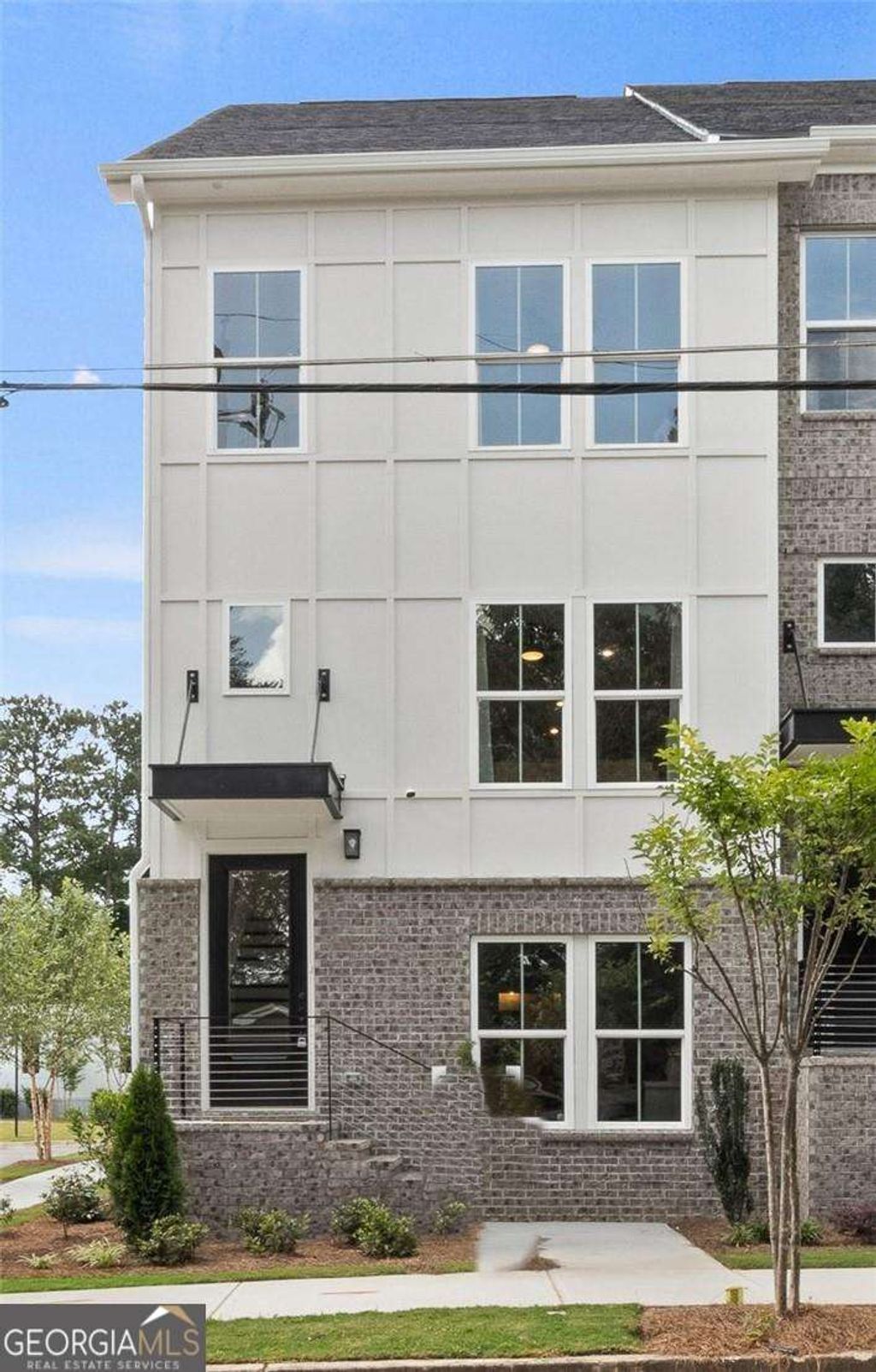 Photo of 2543 Astaire Court, Atlanta, GA 30318 (MLS # 10759993)