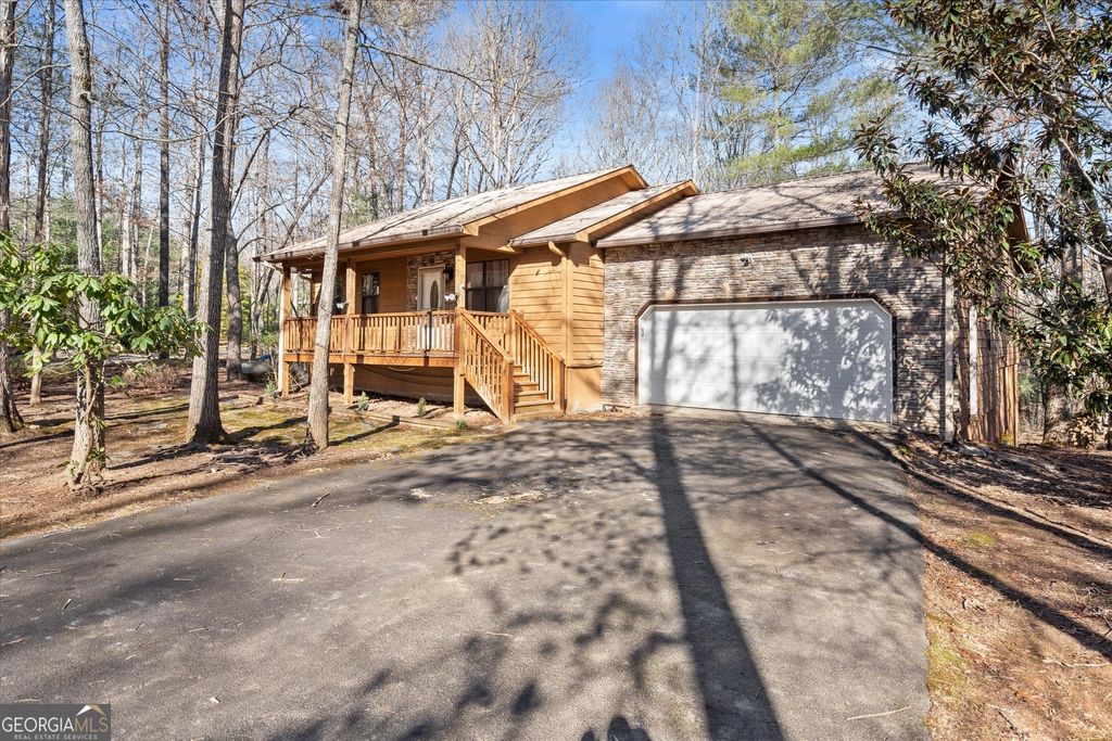 Photo of 425 Enchanted Woods Drive, Blairsville, GA 30512 (MLS # 10763295)