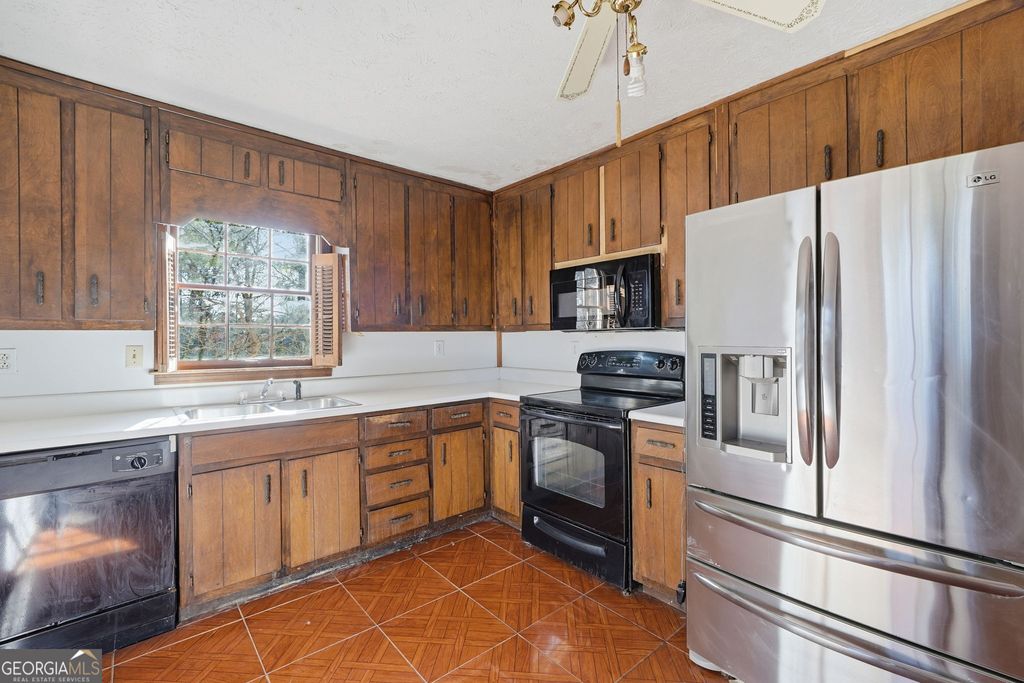 Photo of 2272 Stoney Ford Drive NE, Marietta, GA 30066 (MLS # 10659147)