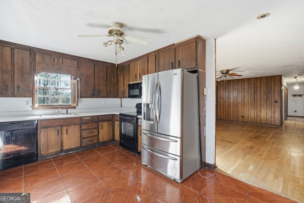 Photo of 2272 Stoney Ford Drive NE, Marietta, GA 30066 (MLS # 10659147)