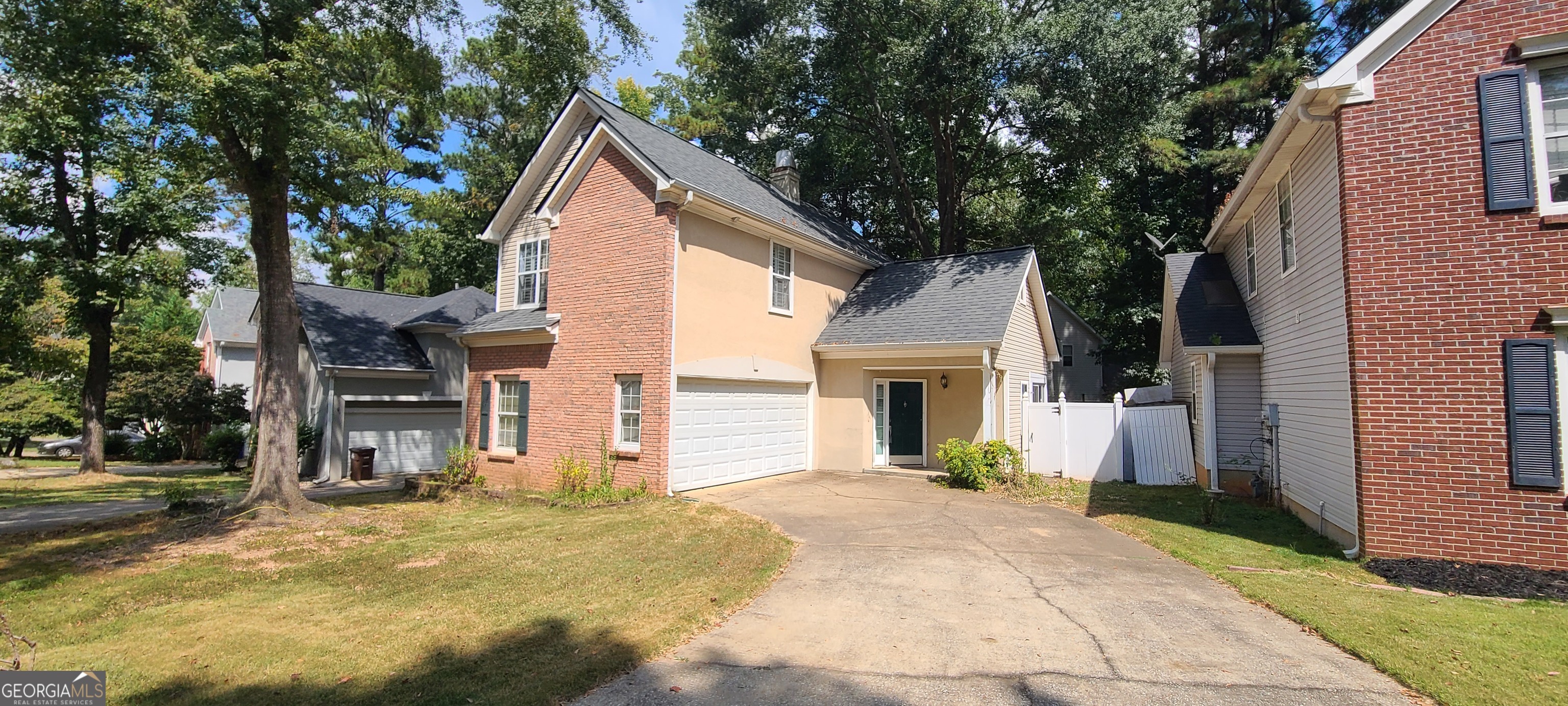 107 S Fairfield DR