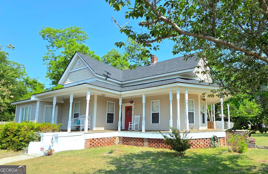 Photo of 225 N Kennedy Street, Metter, GA 30439 (MLS # 10741082)