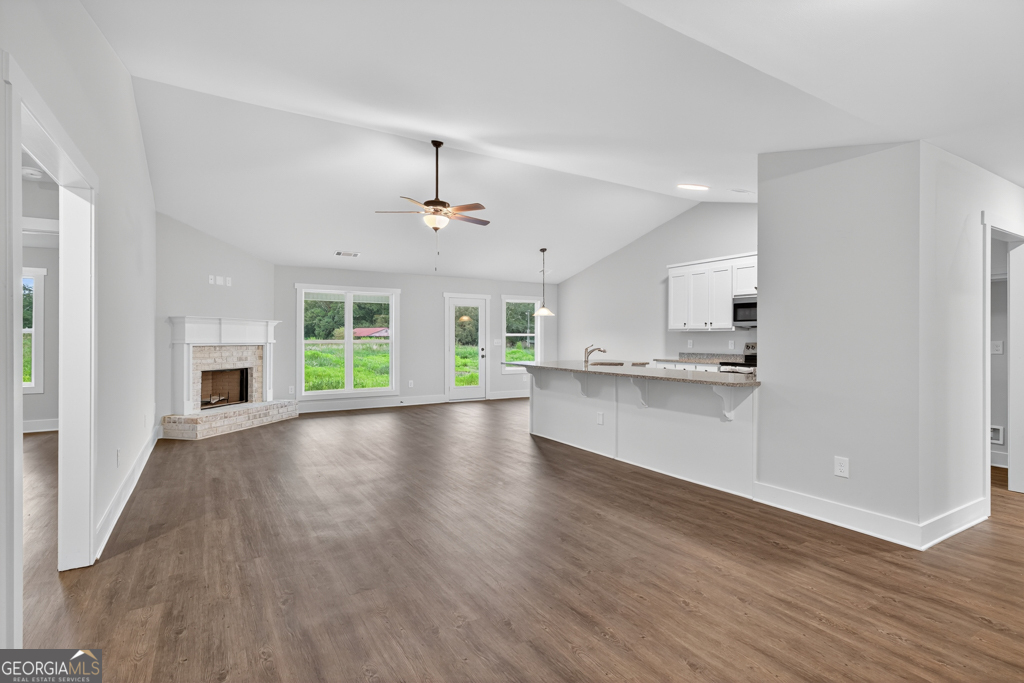 3229 Broadnax Mill RD 4