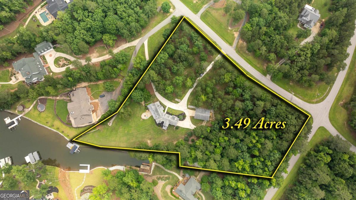 1060 Old Rock RD
