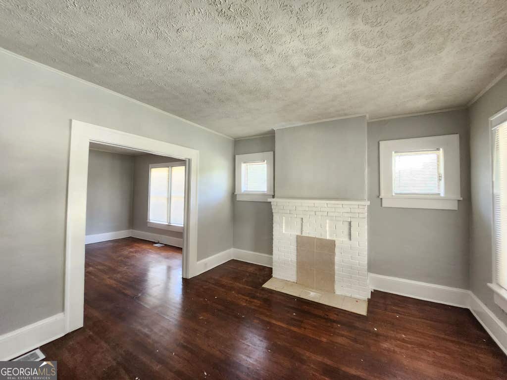 Photo of 1125 Indale Place SW, Atlanta, GA 30310 (MLS # 10822190)