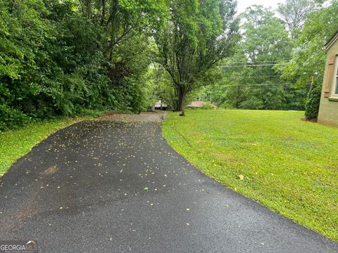 A home in Thomaston