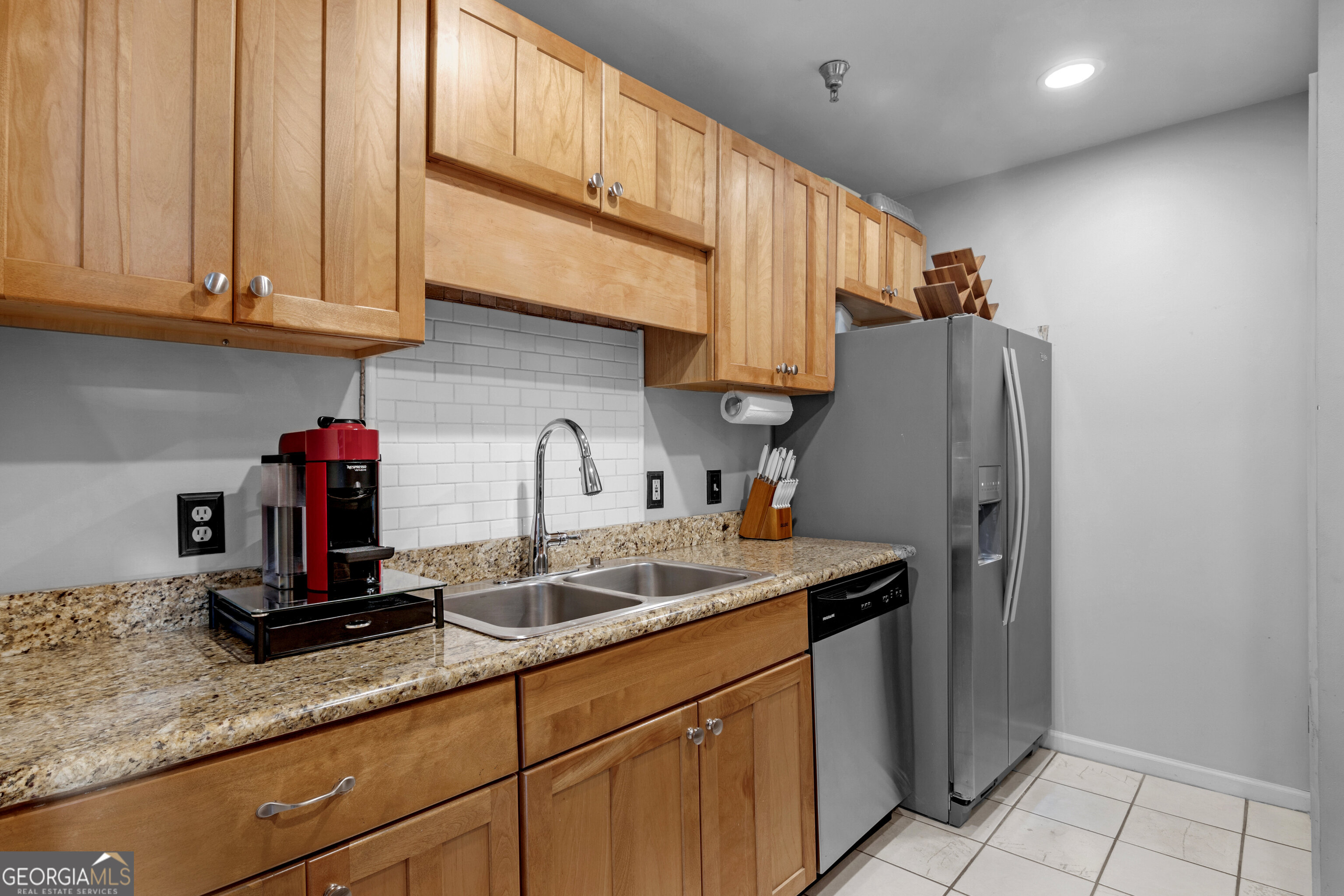 Townhouse at West Congress - Residential