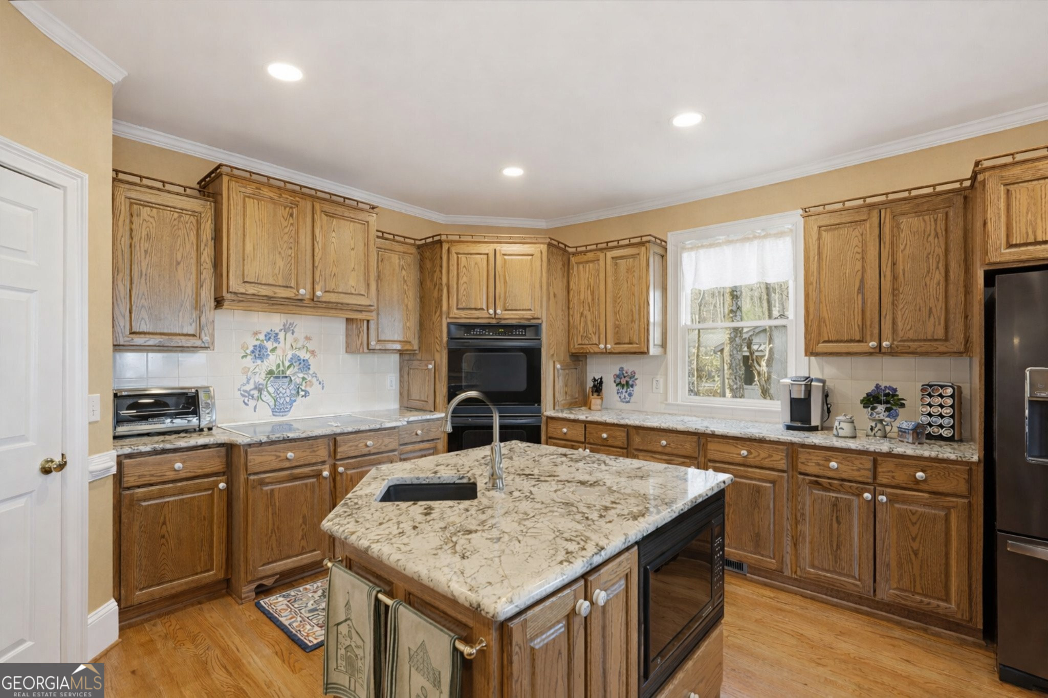 352 Sanderlin Mtn DR