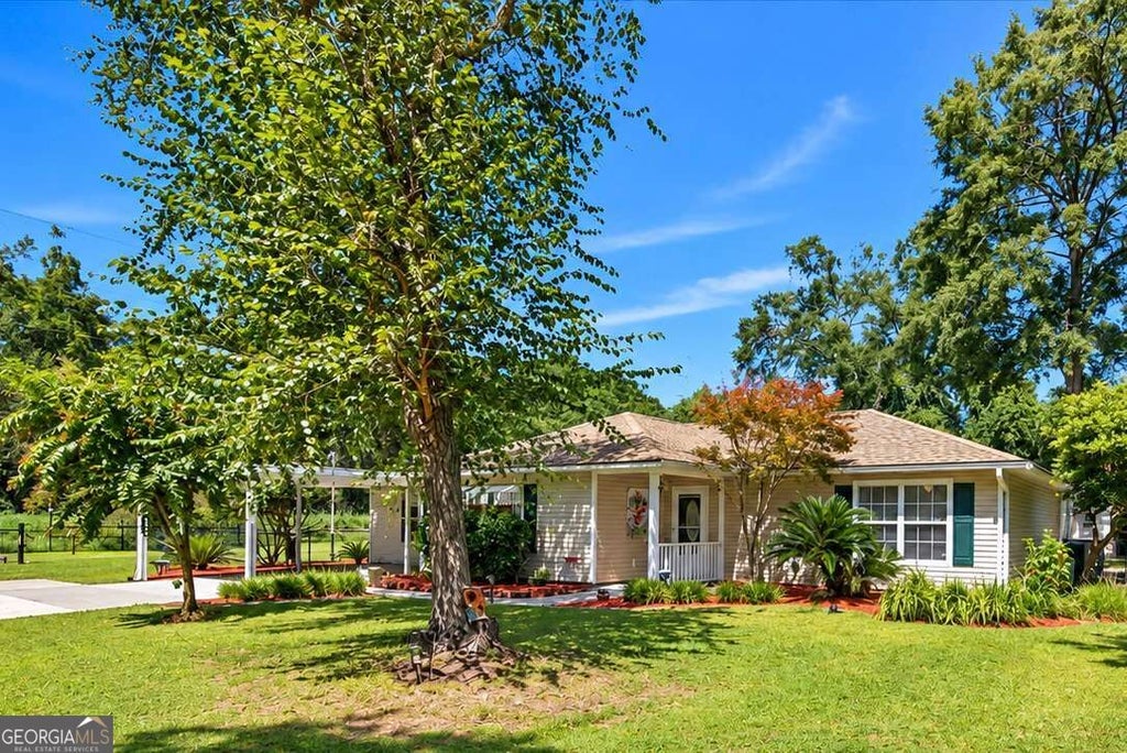 Photo of 113 Breckenridge Drive, Brunswick, GA 31520 (MLS # 10849963)