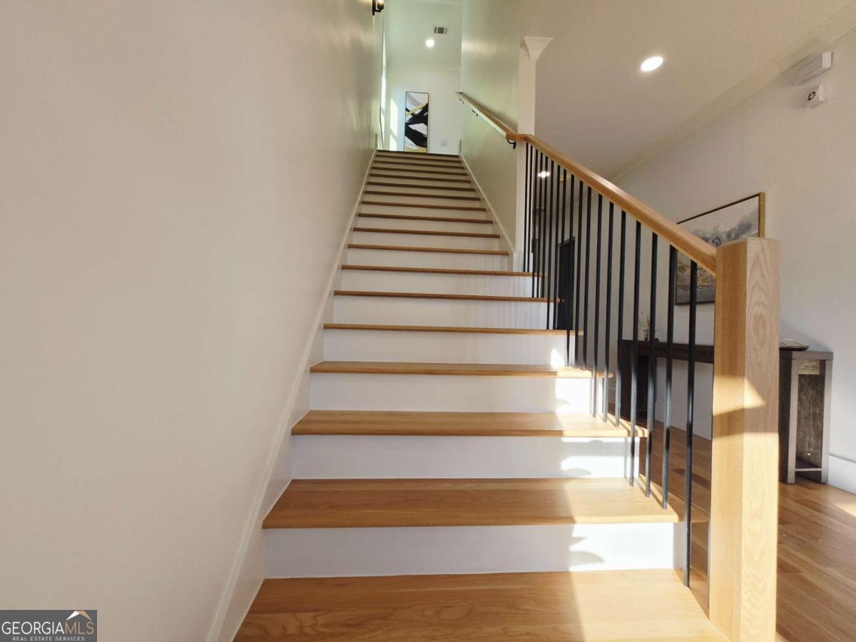 1197 Avondale AVE SE