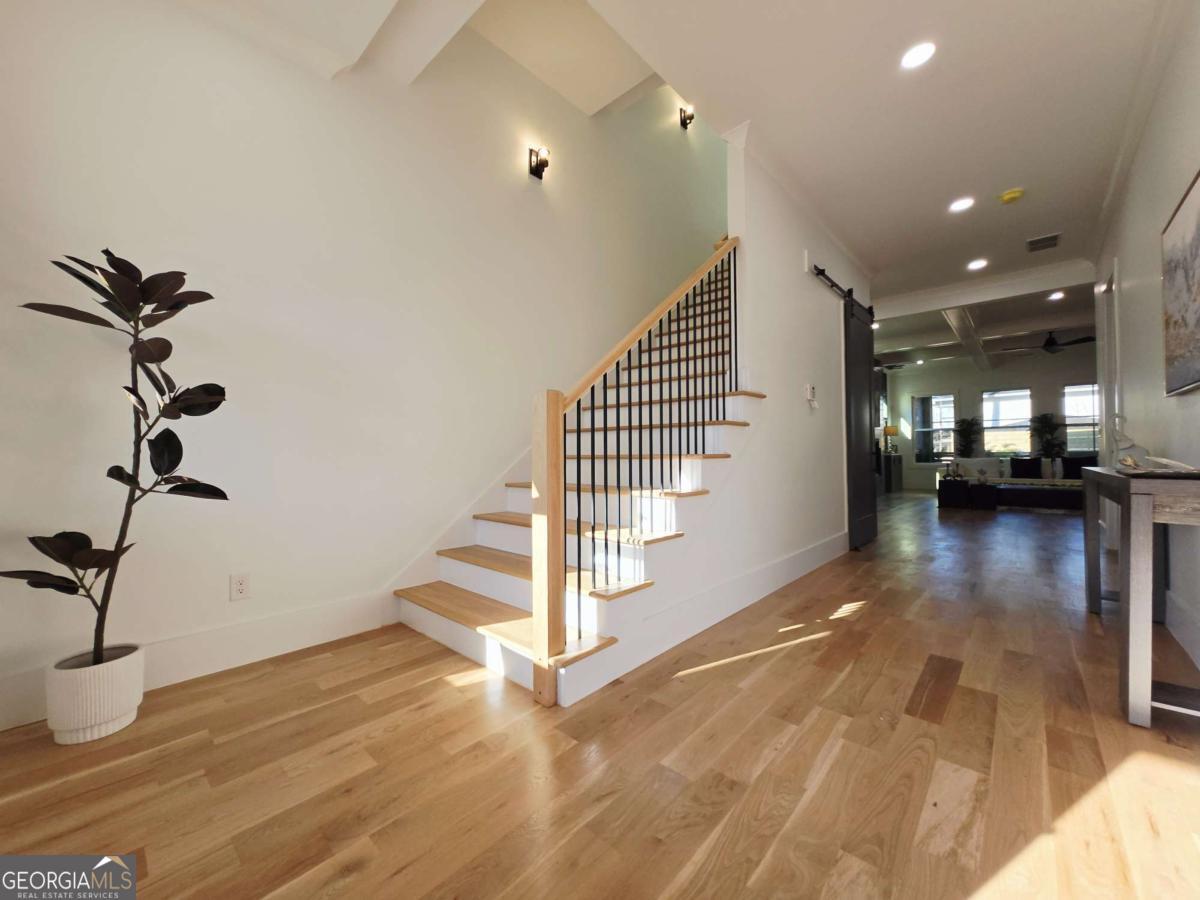 1197 Avondale AVE SE