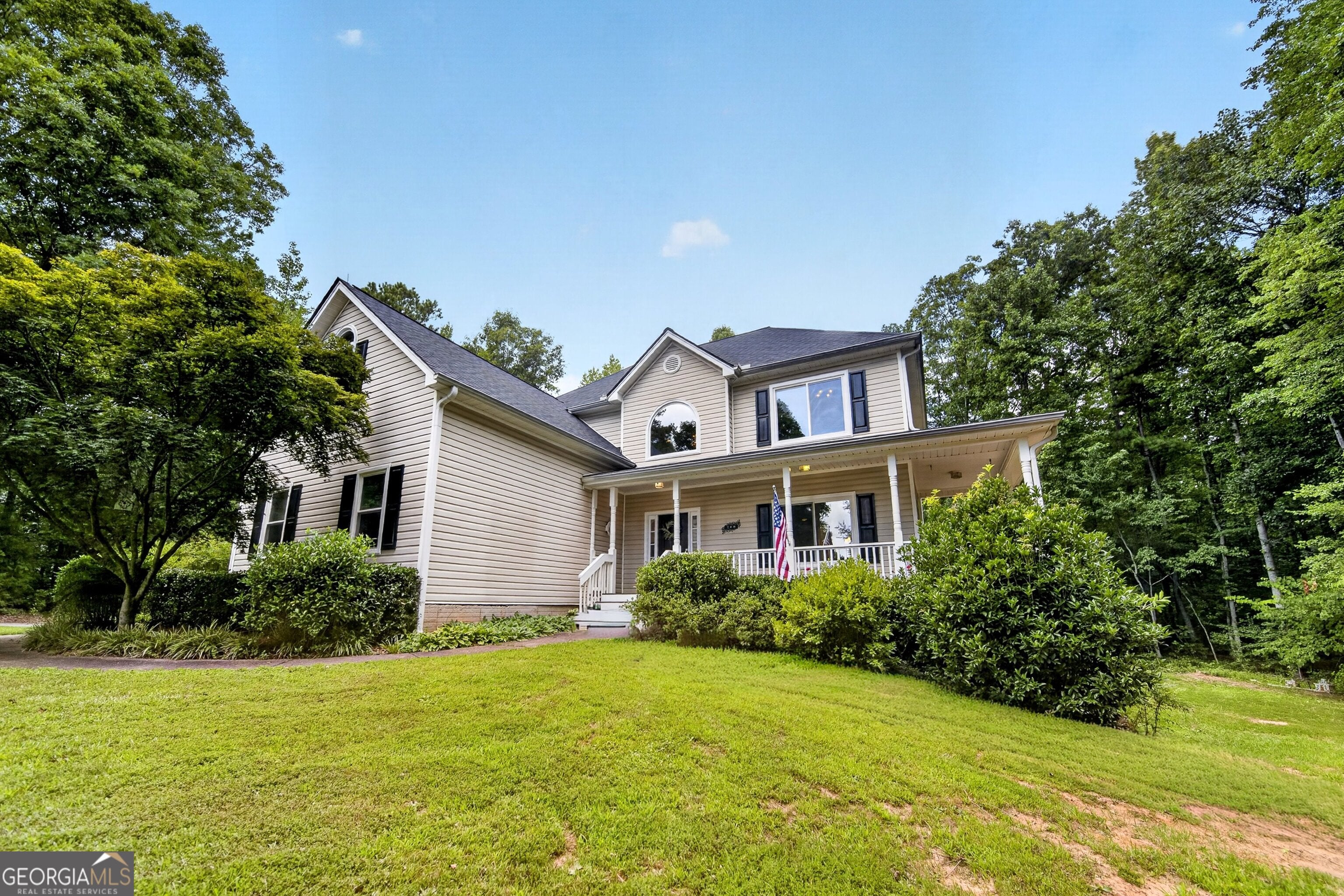 260 Kensington DR