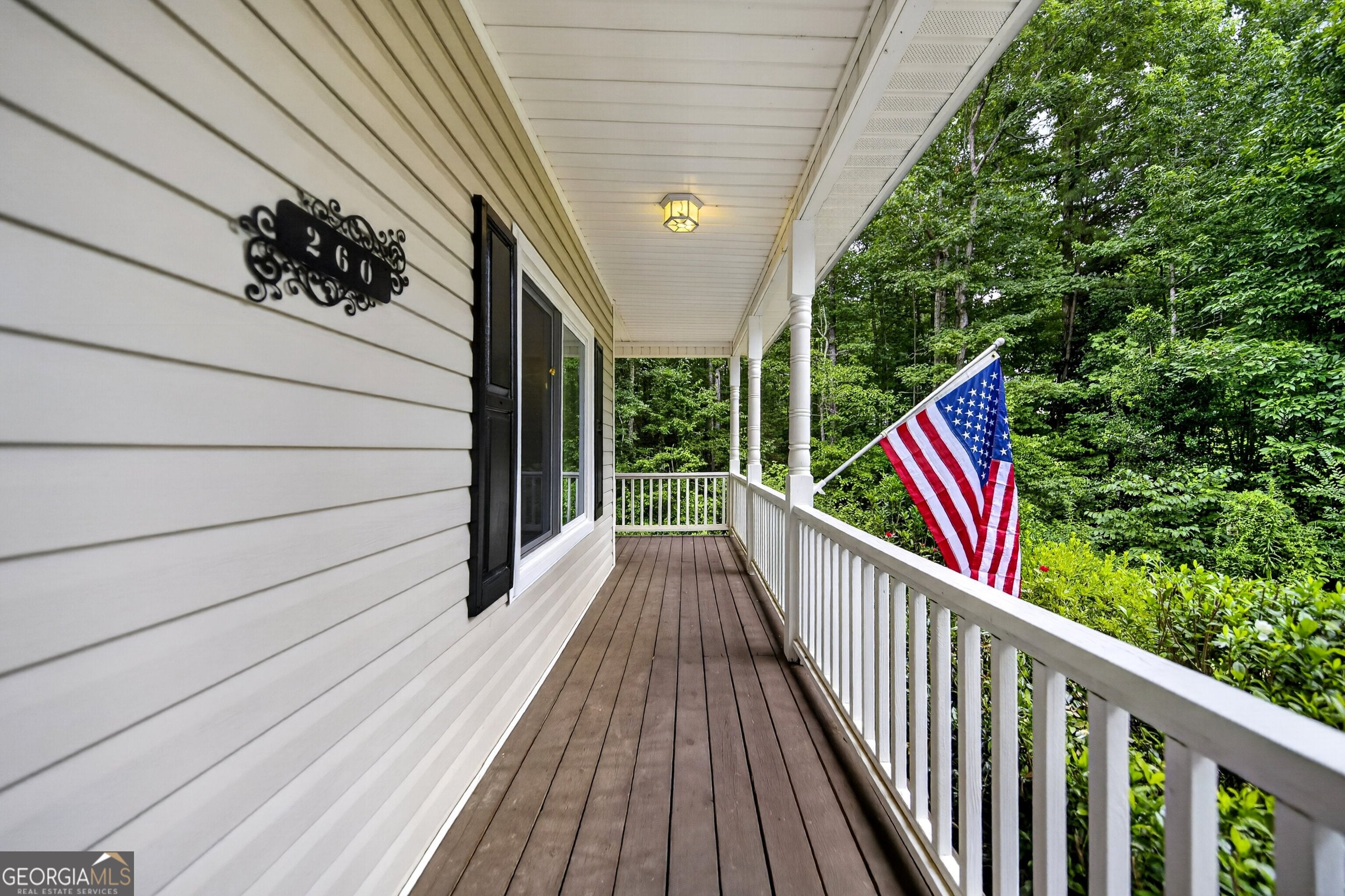 260 Kensington DR