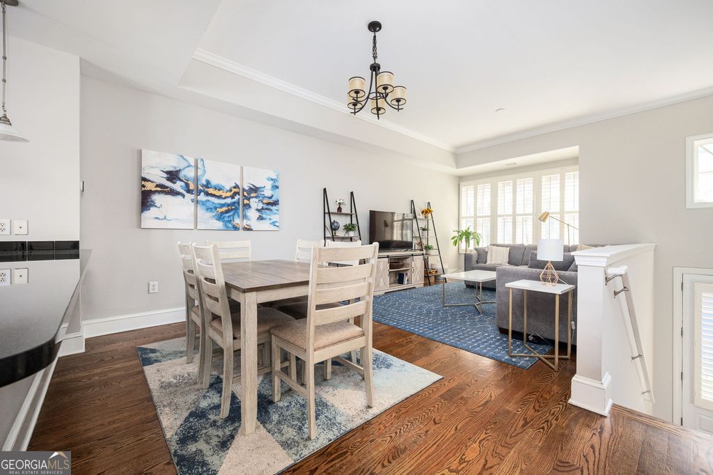 Photo of 710 Cosmopolitan Drive NE, Atlanta, GA 30324 (MLS # 10715117)