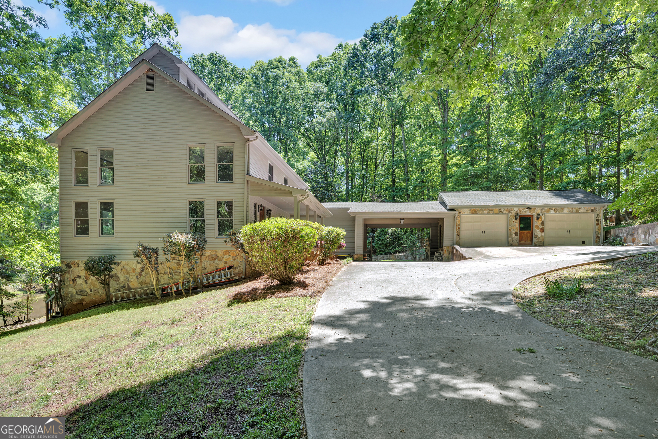 400 River Cove RD