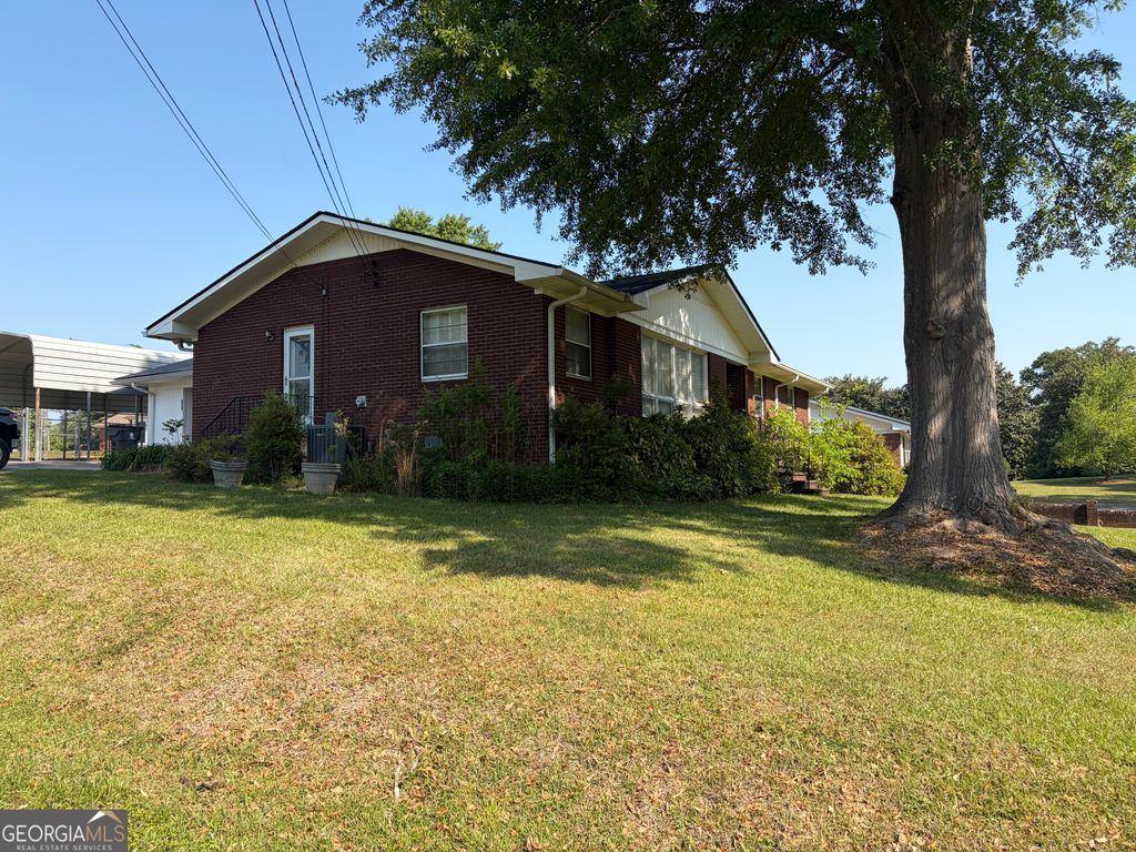 Photo of 701 Oakcrest Drive, Rockmart, GA 30153 (MLS # 10740118)