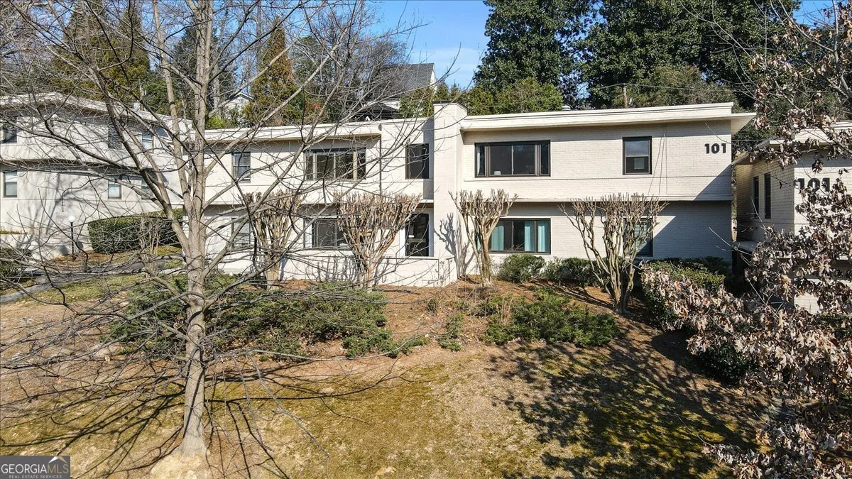 101 Ardmore Place NW Unit 3