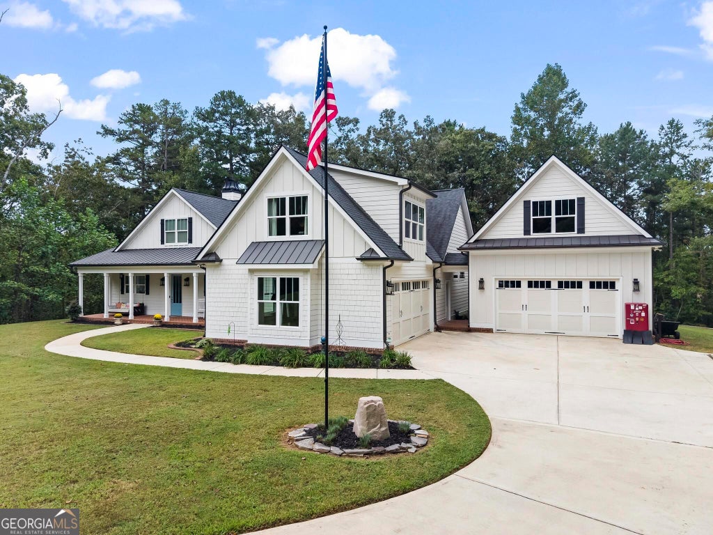 Photo of 925 Clayroot Road, Dallas, GA 30132 (MLS # 10853056)