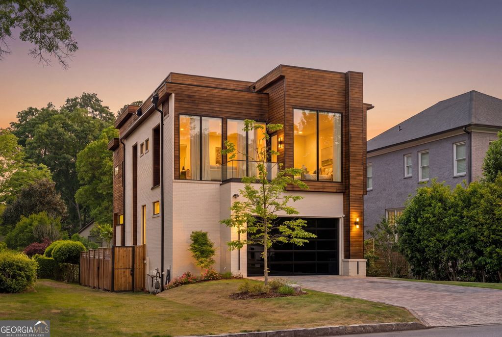 Photo of 2488 Appalachee Drive NE, Brookhaven, GA 30319 (MLS # 10760078)