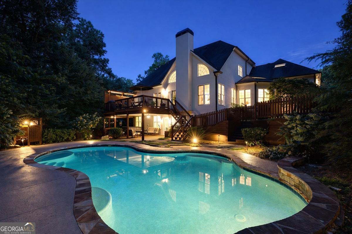 3025 Oaktree LNDG NE