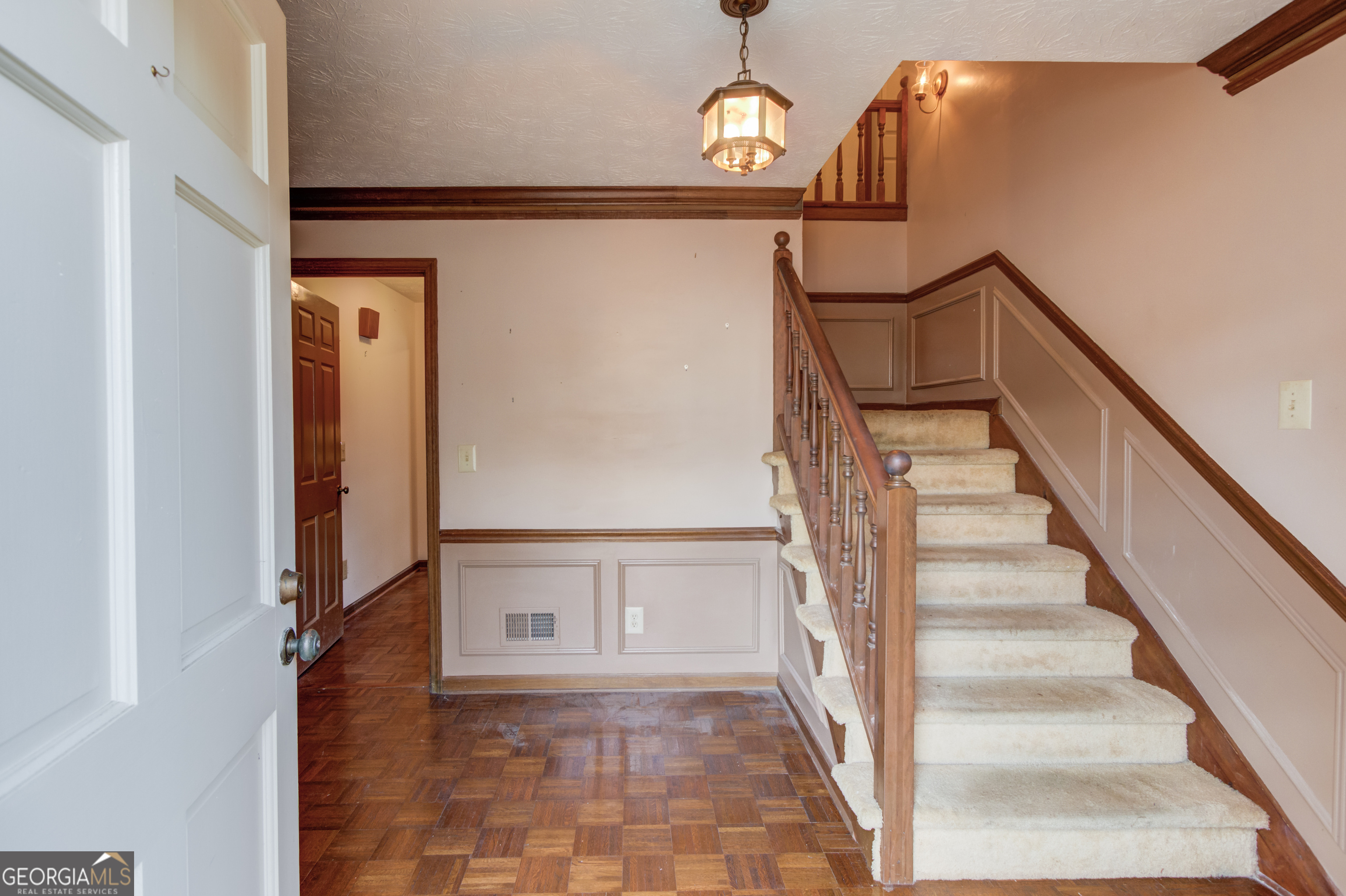 1263 Summit Chase Drive