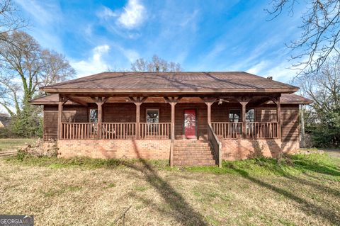 134 College ST Royston GA 30662