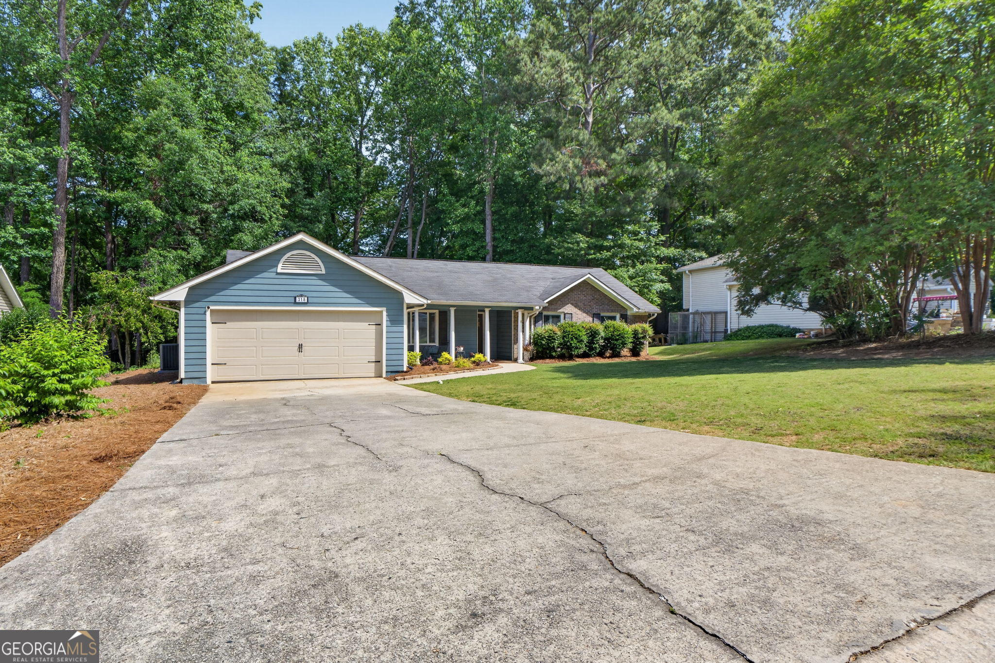 318 Summer PL