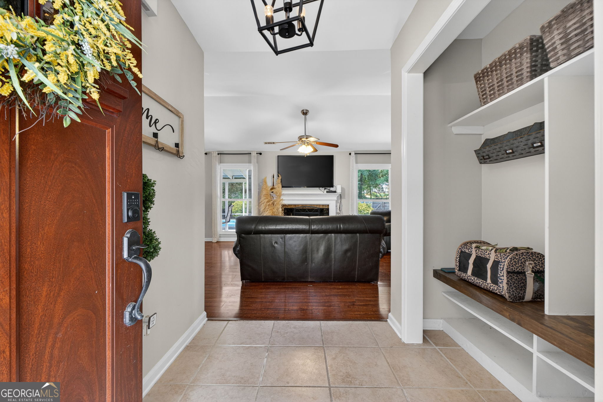 318 Summer PL