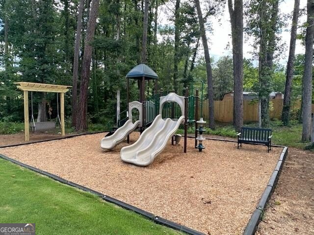 Tucker, Georgia 30084, United States, 5 Bedrooms Bedrooms, ,6 BathroomsBathrooms,Residential,Pending,41865