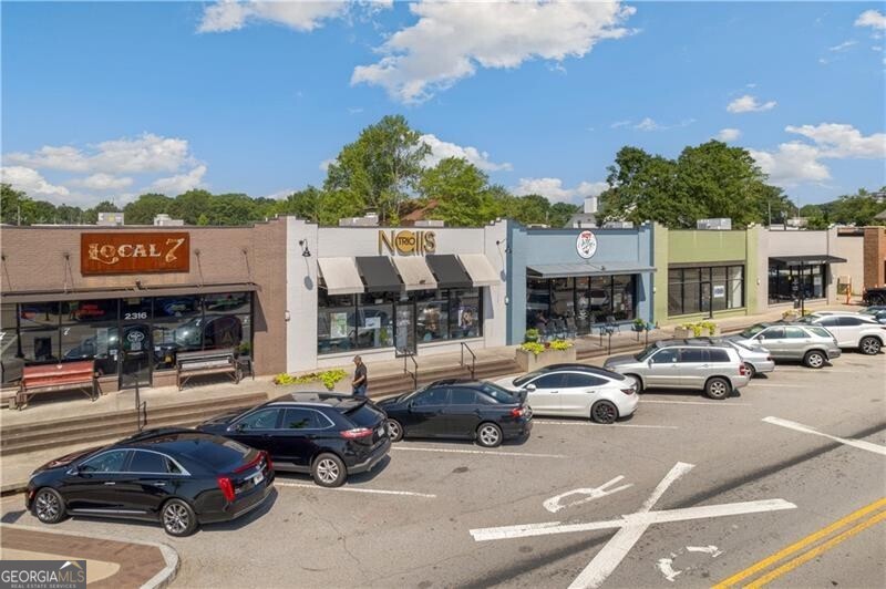 Tucker, Georgia 30084, United States, 5 Bedrooms Bedrooms, ,6 BathroomsBathrooms,Residential,Pending,41865