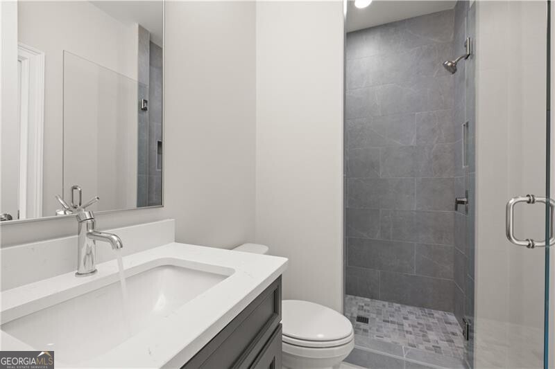 Tucker, Georgia 30084, United States, 5 Bedrooms Bedrooms, ,6 BathroomsBathrooms,Residential,Pending,41865