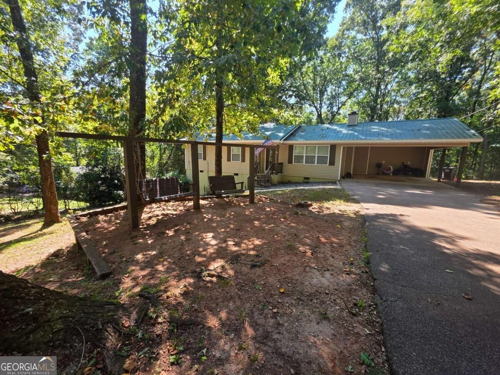 Photo of 105 Heatherbrook Drive, Lagrange, GA 30240 (MLS # 10849888)