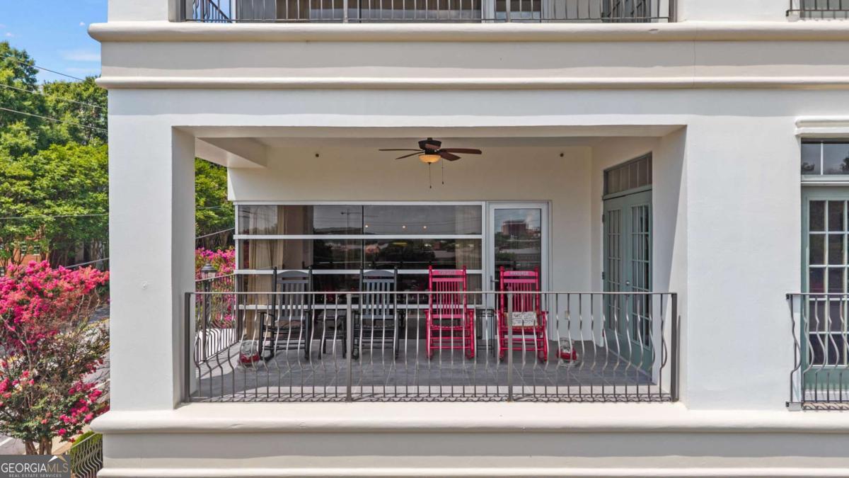 494 Baxter ST 25