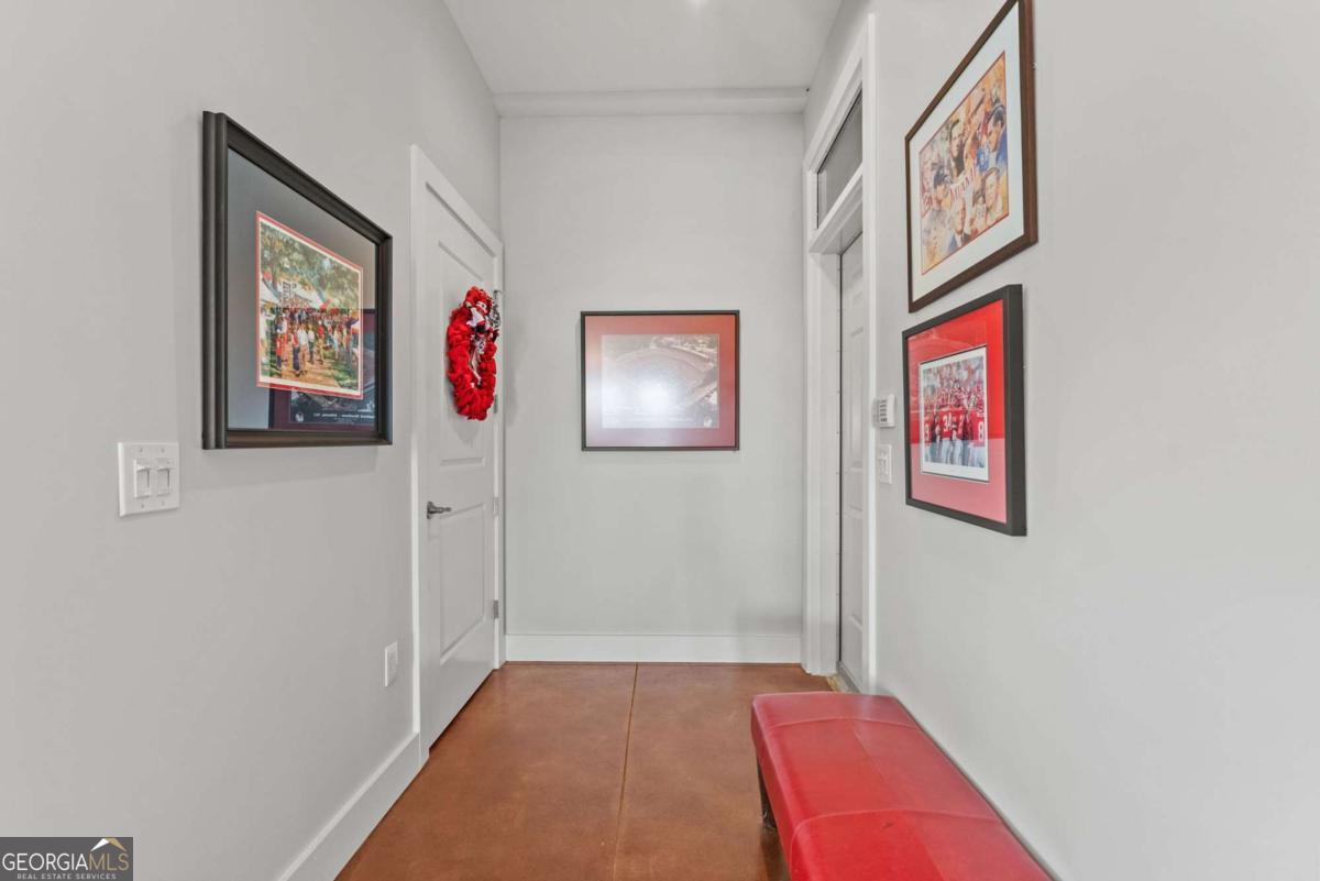 494 Baxter ST 25