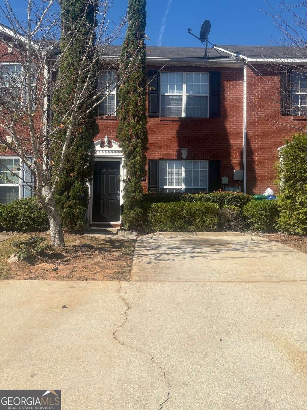 Photo of 5863 Strathmoor Manor Circle, Lithonia, GA 30058 (MLS # 10632576)