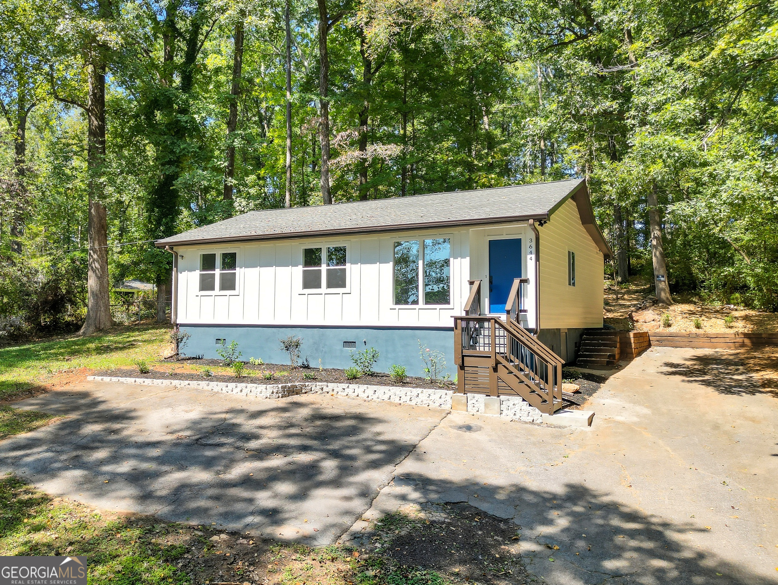 3644 Bouldercrest RD