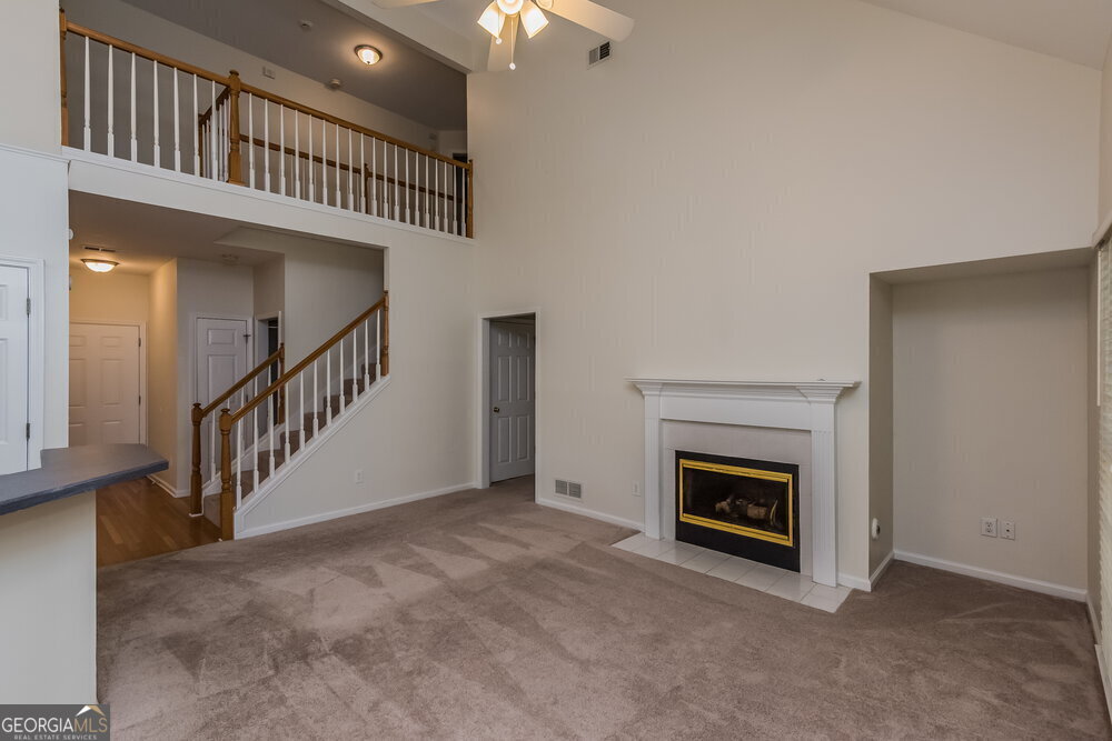 Downing Street Town Center - Residential Lease
