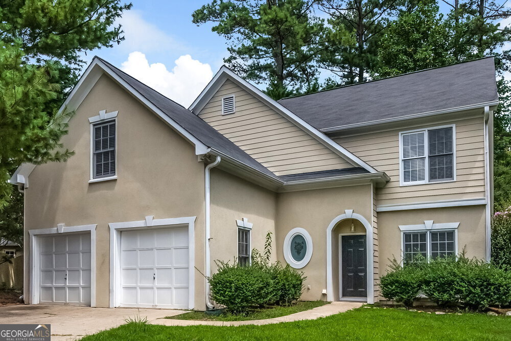 Like all our homes, this one features: a great location in a desirable neighborhood, a comfortable layout with good-sized bedrooms and bathrooms, a great kitchen with plenty of counter and cabinet space, many updated and upgraded features, central HVAC and programmable thermostat, garage and a spacious yard, and it's pet friendly.