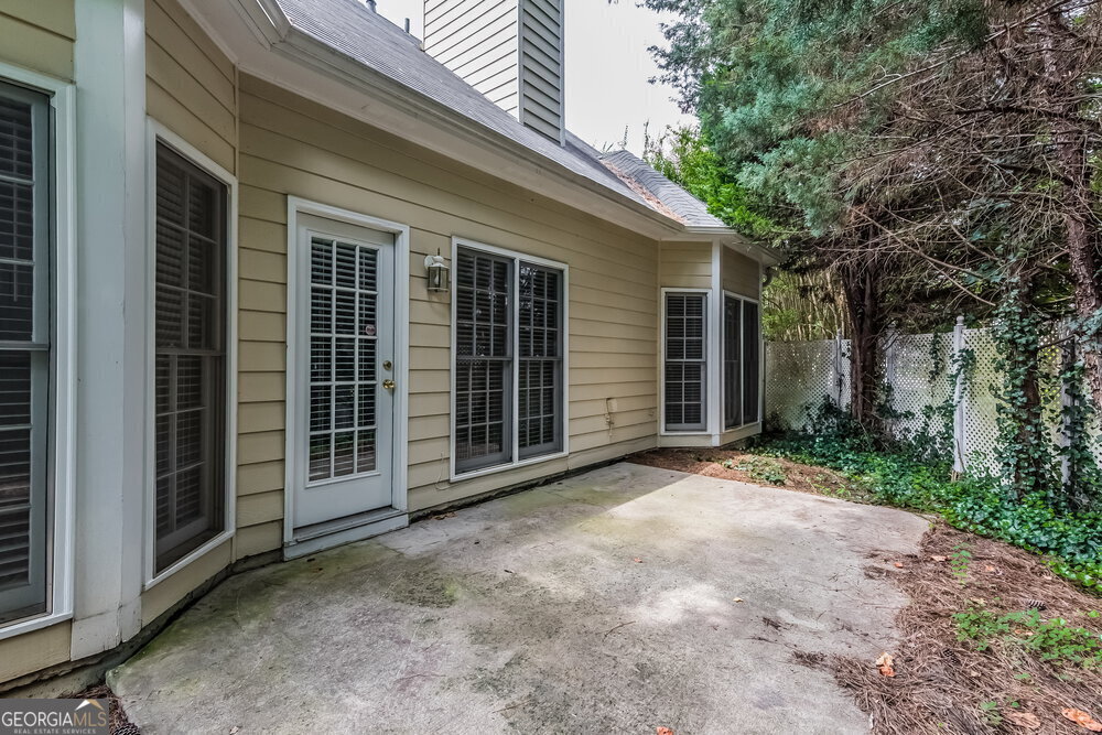 Downing Street Town Center - Residential Lease