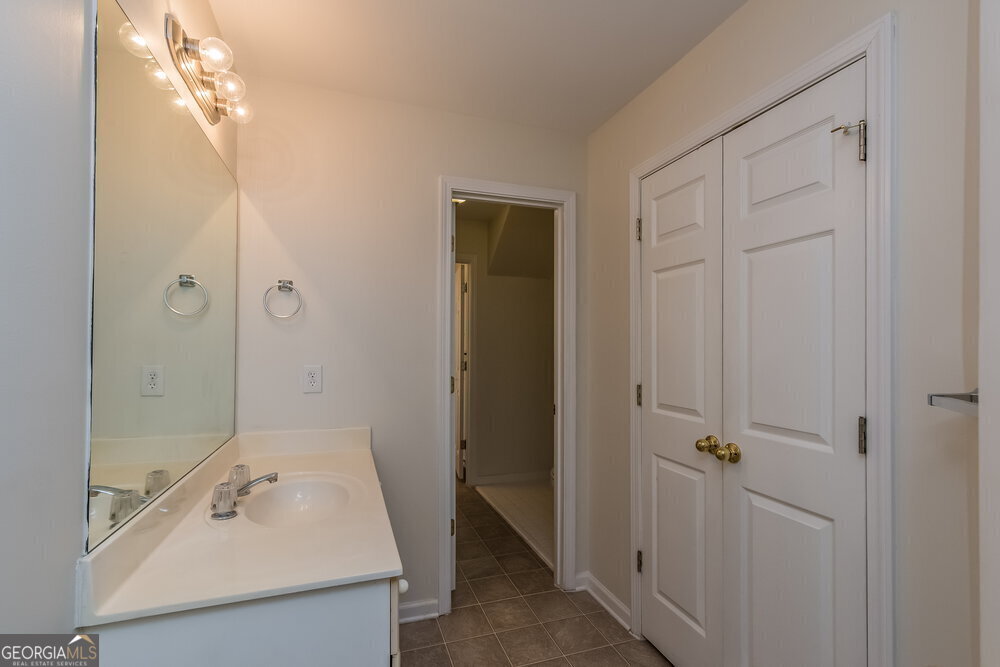 Downing Street Town Center - Residential Lease