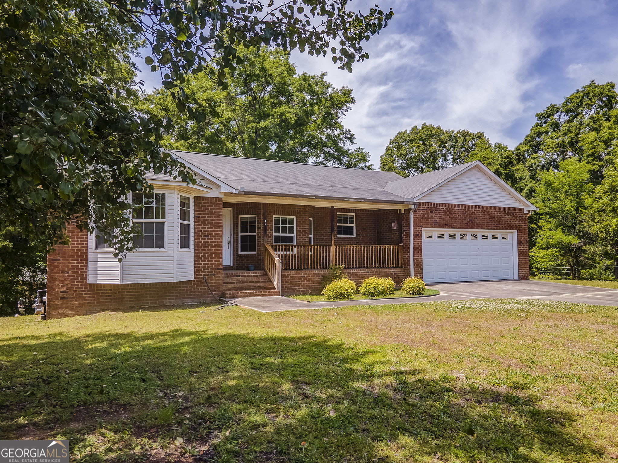 12 Whispering Pines RD NE