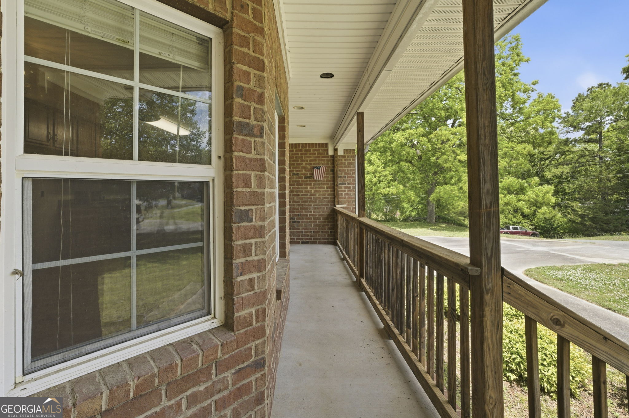 12 Whispering Pines RD NE