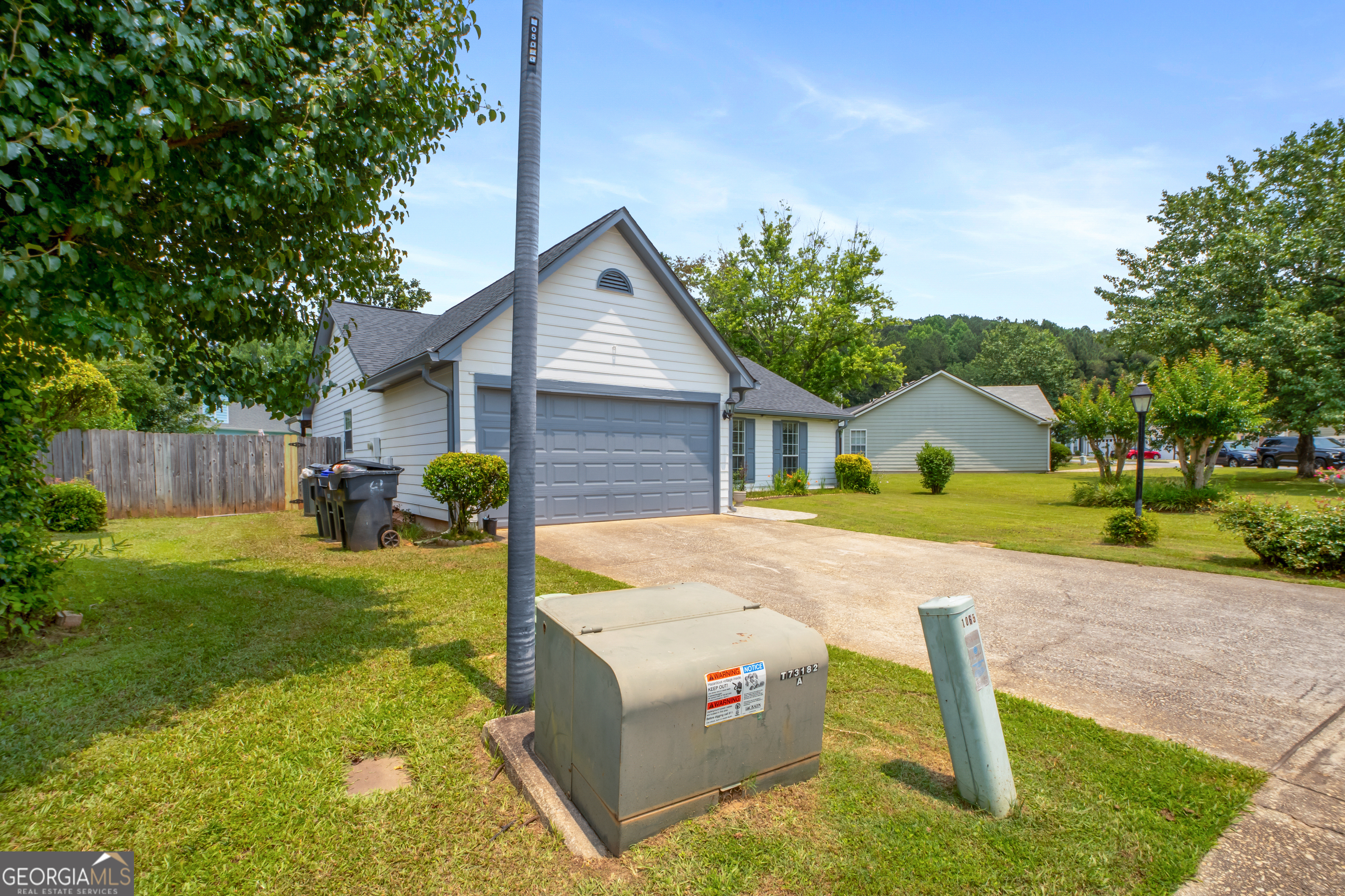 1055 KIBBE CIRCLE