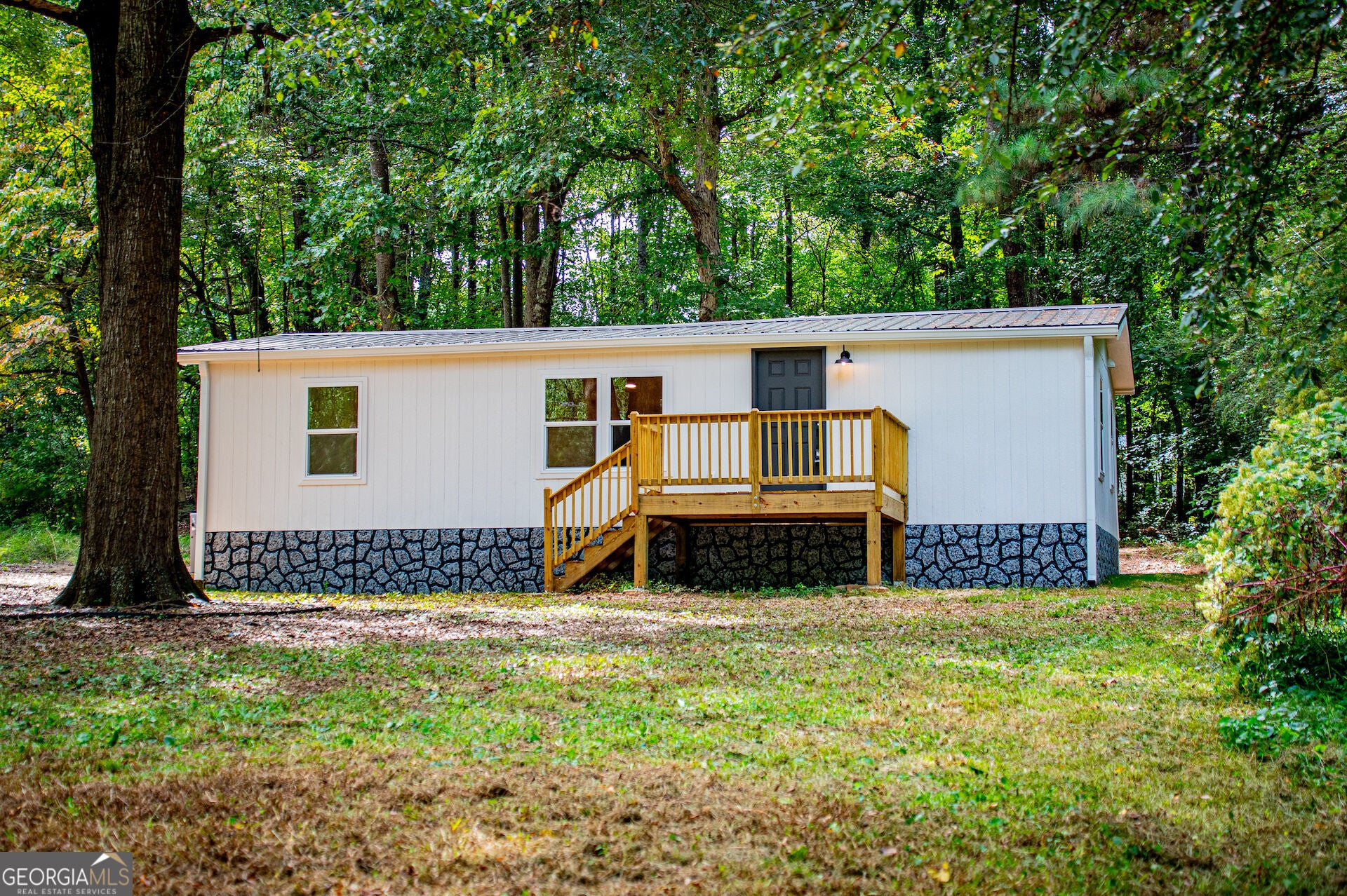 77 Rock Springs Lake DR