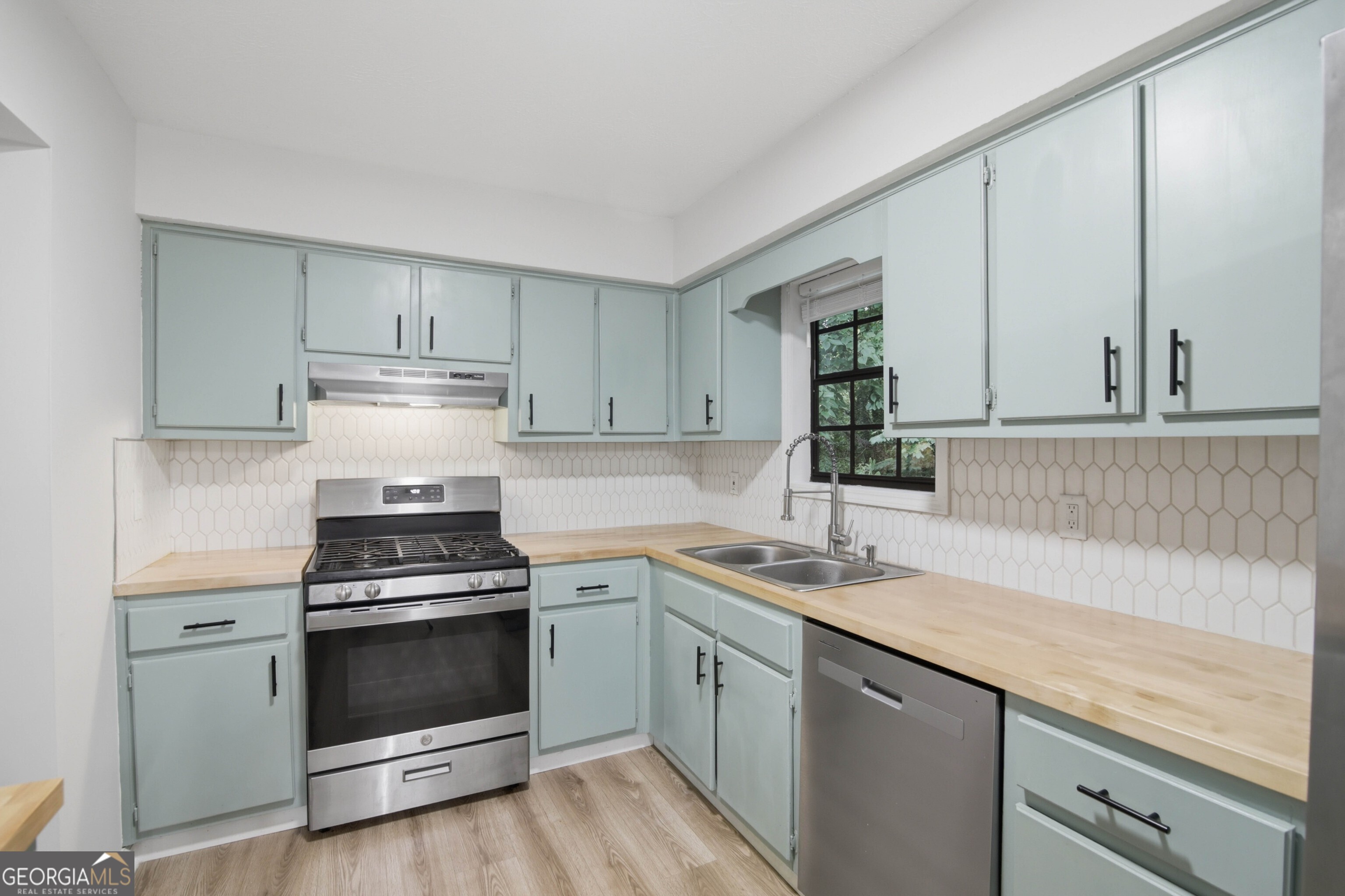 3651 Silver Leaf LN SW