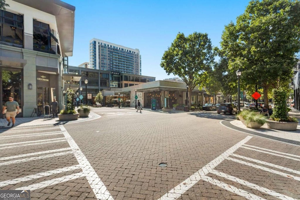 Photo of 3060 Pharr Court North NW #216, Atlanta, GA 30305 (MLS # 10879348)