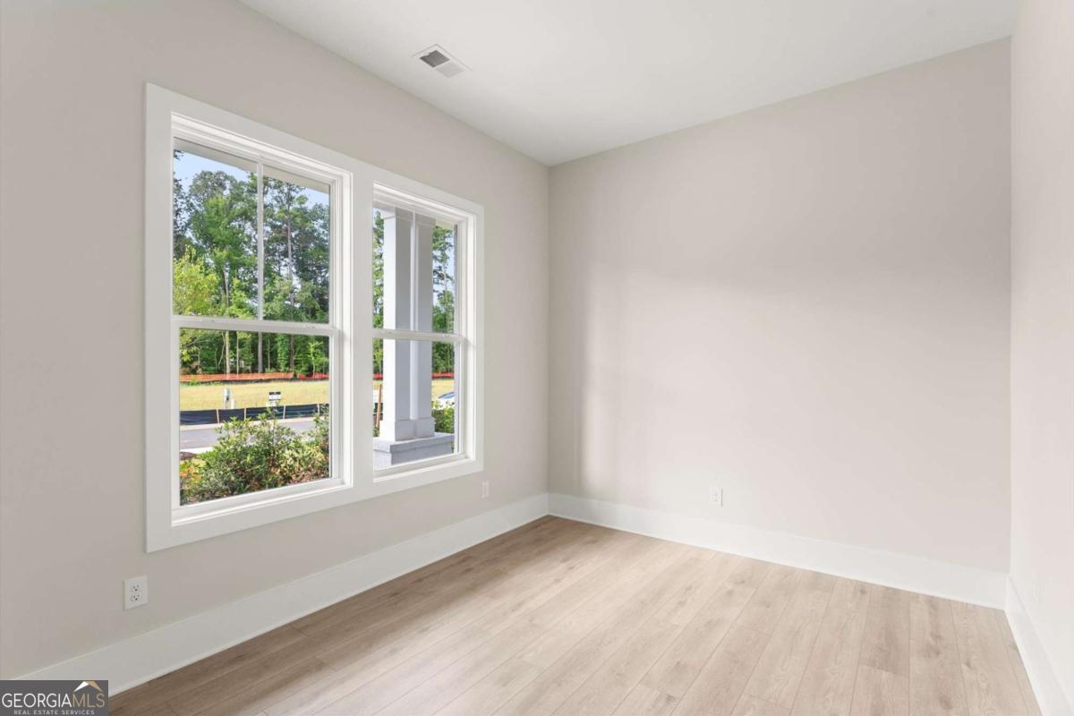 3552 Cedarvale CT